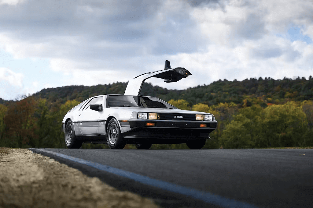  DeLorean DMC-12